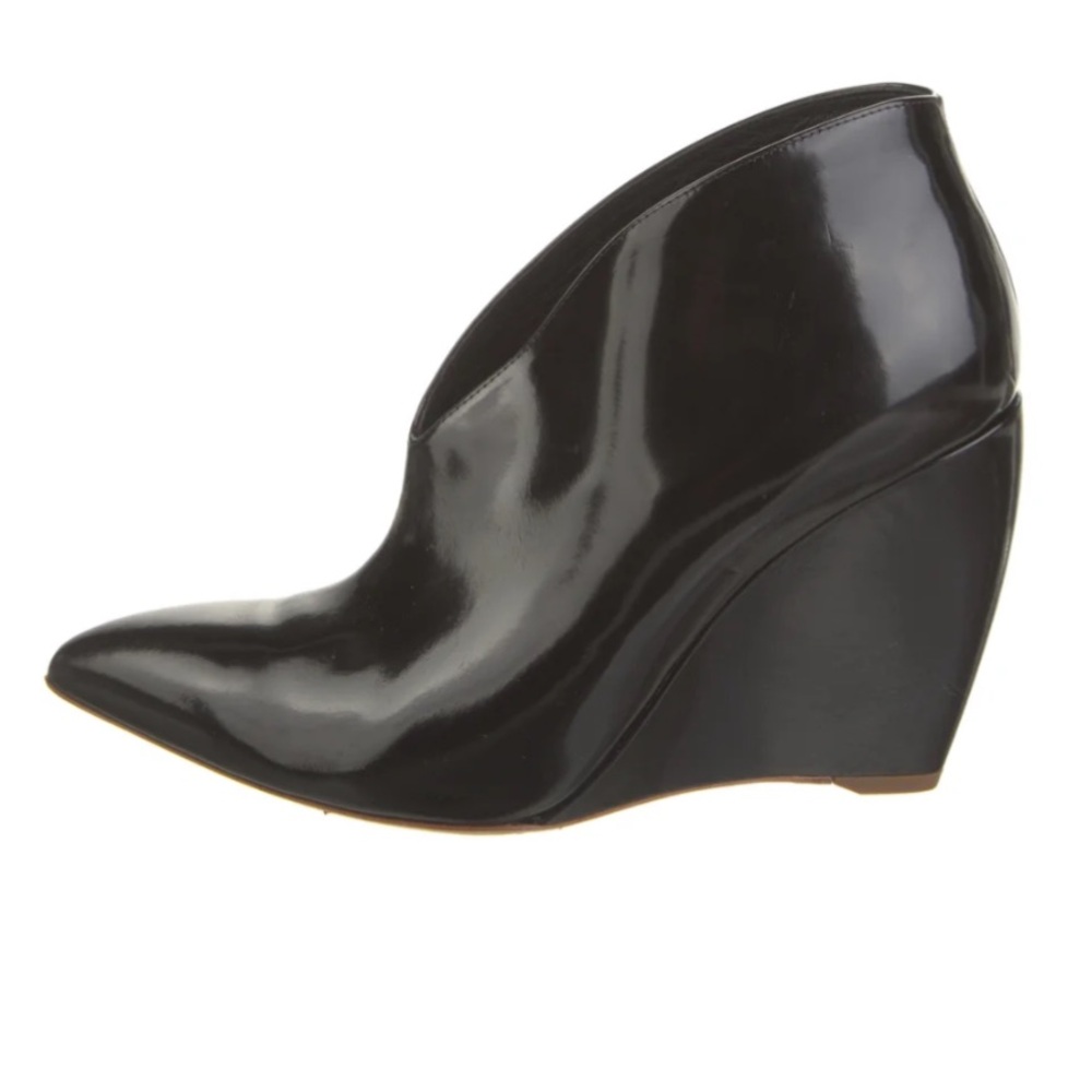 Rupert Sanderson Patent Leather Pumps